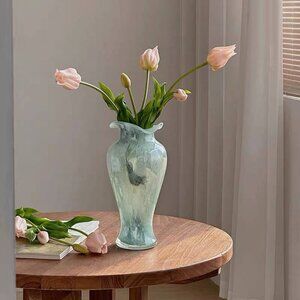 Neutral Modern Ceramic Vase – Closet Cleanout
